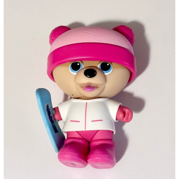 Snow Bunny Puppy Dog Action Figure Cutelife Collectible Snowboarding Wnter - Picture 2 of 4